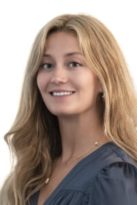 Samantha_Polly_headshot