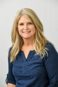 Headshot photo of kelly cusimano